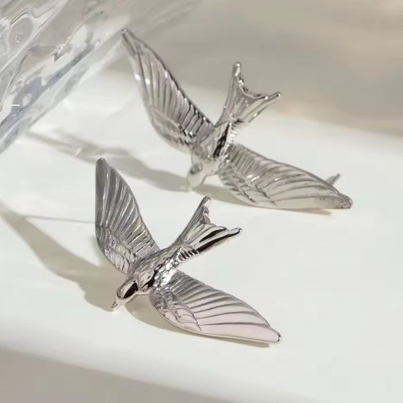 Swallow 18K Gold Stainless Steel Bird Earrings - Picture 12 of 15